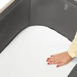 Maxi-Cosi Iora Co-Sleeper - Beyond Graphite -Baby Products Store maxi cosi iora co sleeper beyond graphite 9