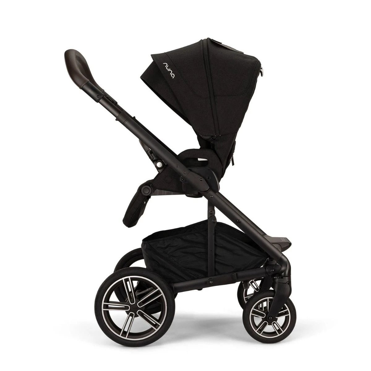 Nuna MIXX Next Pushchair + CARI Carrycot - Caviar (2024) 7 Nuna MIXX Next Pushchair + CARI Carrycot - Caviar (2024) - Image 5