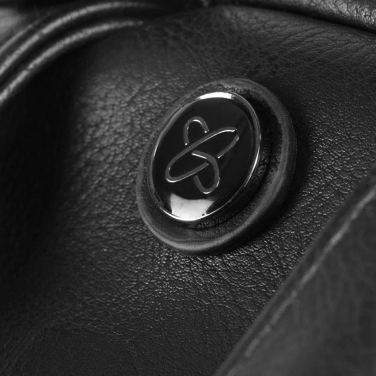 Silver Cross Dune/Reef Changing Bag Backpack - Black 8 Silver Cross Dune/Reef Changing Bag Backpack - Black - Image 6